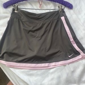 Y2K NIKE TENNIS SKIRT